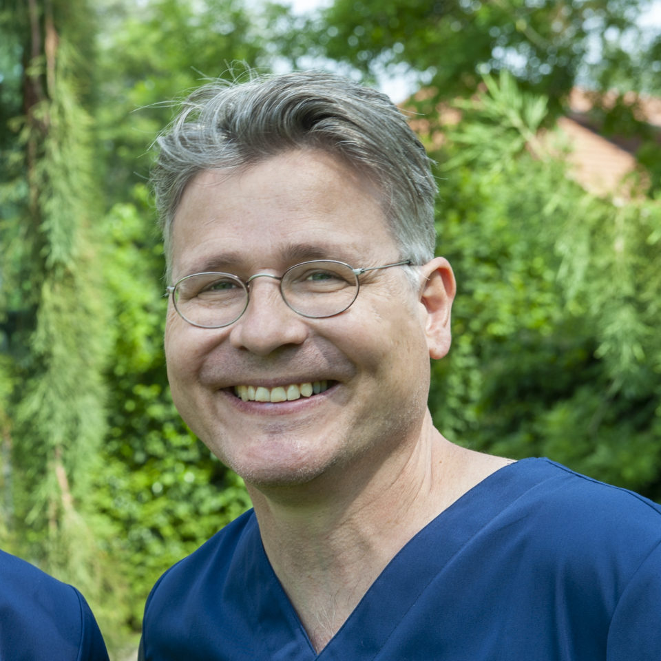 Dr Jan van Aaken Wrist and hand surgery